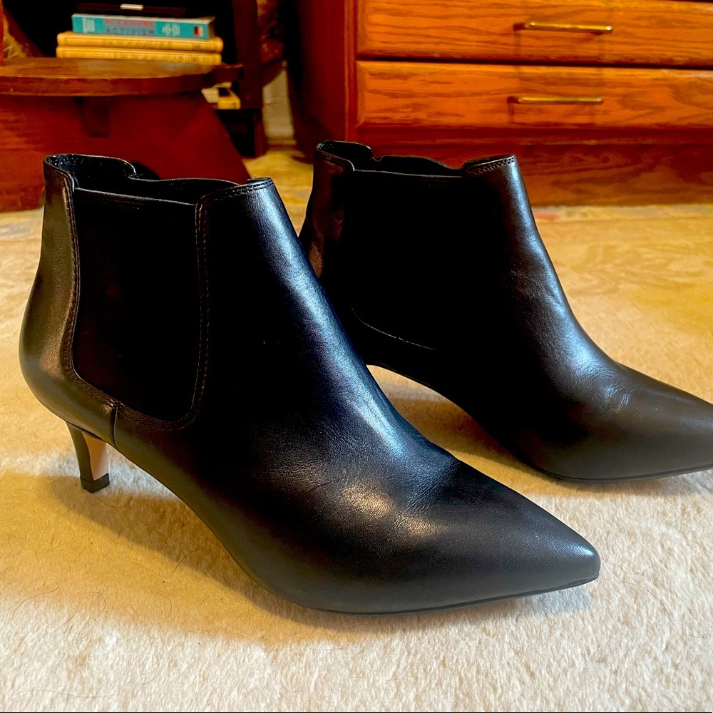 Black leather Clark’s Laina 55 boots - LIKE NEW, never worn